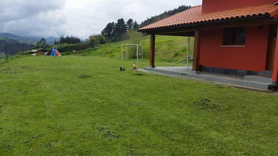 La Casita De Titi Villa Pravia Eksteriør billede