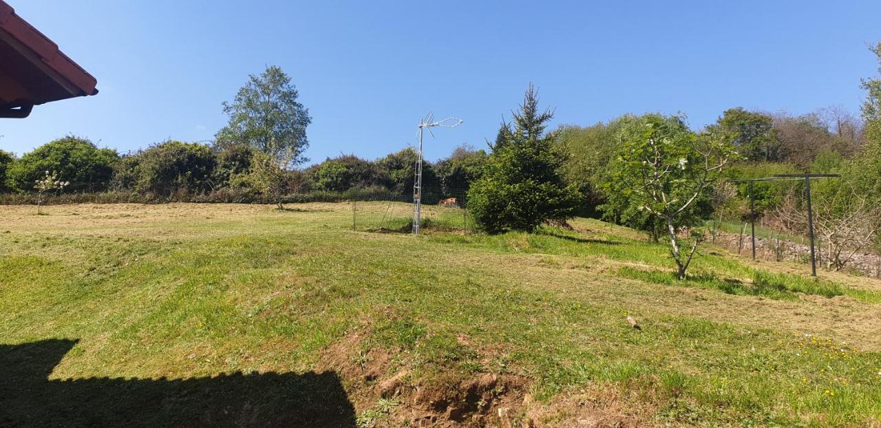 La Casita De Titi Villa Pravia Eksteriør billede